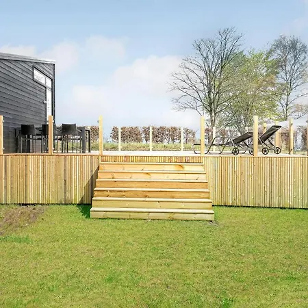Holiday home In With House Sea View