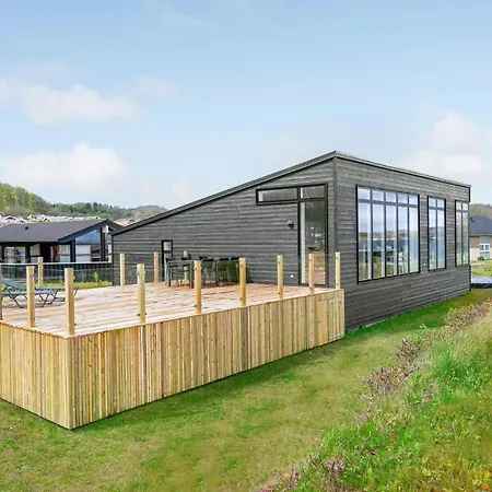 In With House Sea View Holiday home Sjolund